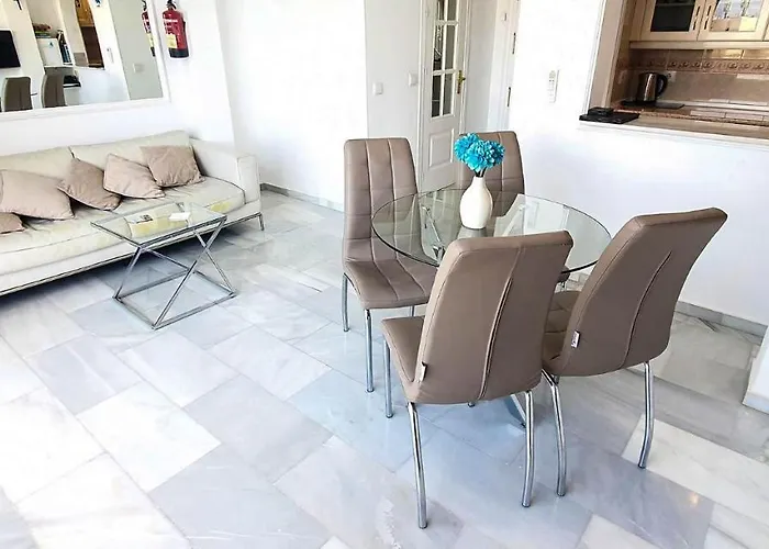 Skol 708 Fantastic 2 Bedroom For アパート *