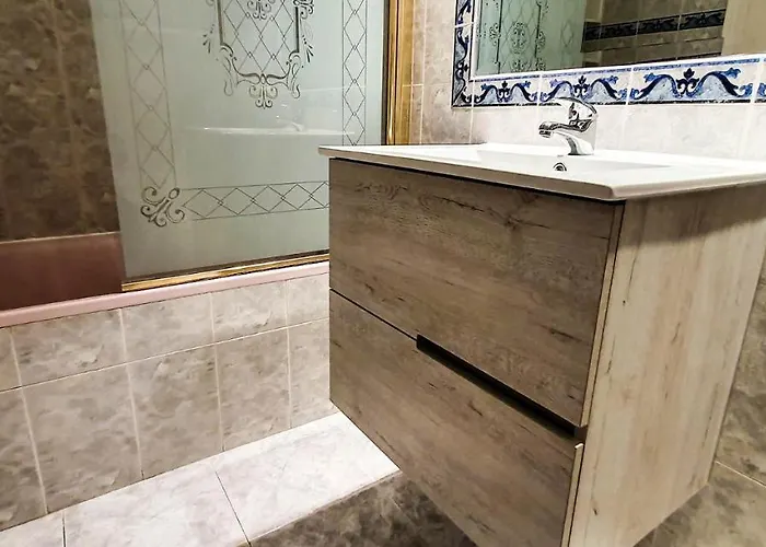 Апартаменти Skol 708 Fantastic 2 Bedroom For *