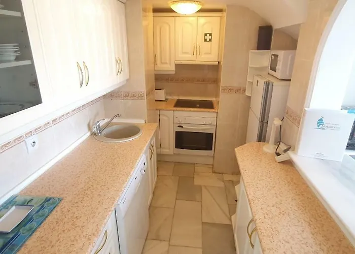 Апартаменти Skol 708 Fantastic 2 Bedroom For Марбелья